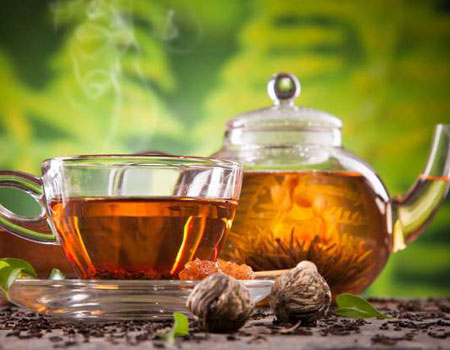 Green tea is loaded with a variety of health benefits (healthista)