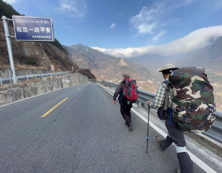 Walking the former tea roads through Sichuan meant occasionally following modern highways.
    