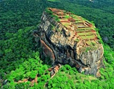 OTDYKH – Sigiriya mountain seems like a landing platform from air. A creation of genius master builders or a testimony of extra-terrestrial intervention? An American TV production team explored the site and questions the long lost mysteries of an ancient marvel.