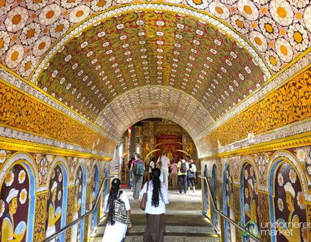 One of the many elaborately decorated hallways in the Temple of the Relic of the Tooth.