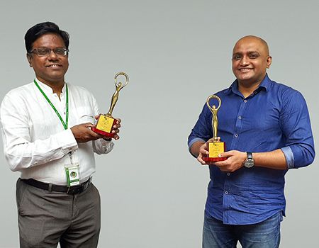 Kabeer Rafaideen, Founding CEO - Altered Experience (ALT X) and  Ganesh Deivanayagam, Chairman - Eswaran Brothers with the awards.