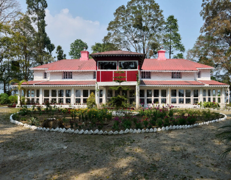 The Selim Hill Tea Garden borders the town of Kurseong and dates to 1870.